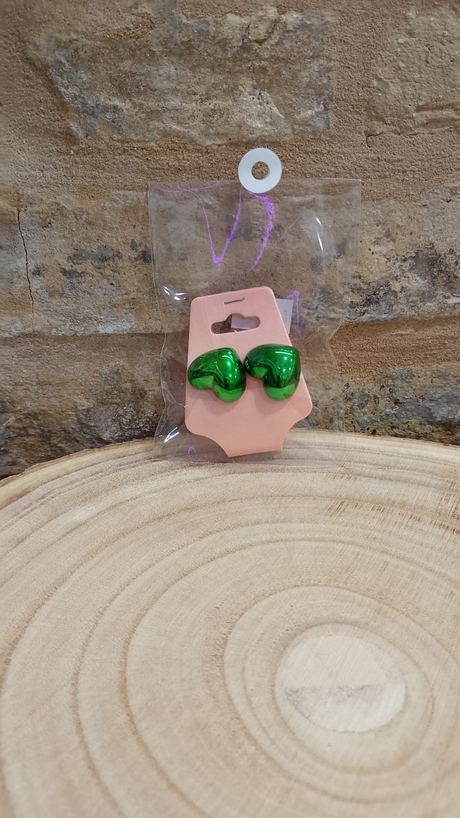 Orecchini cuore eleganti dettaglio chiusura sicura bigiotteria romantica - Nonsolocosmesi www.nonsolocosmesi.it