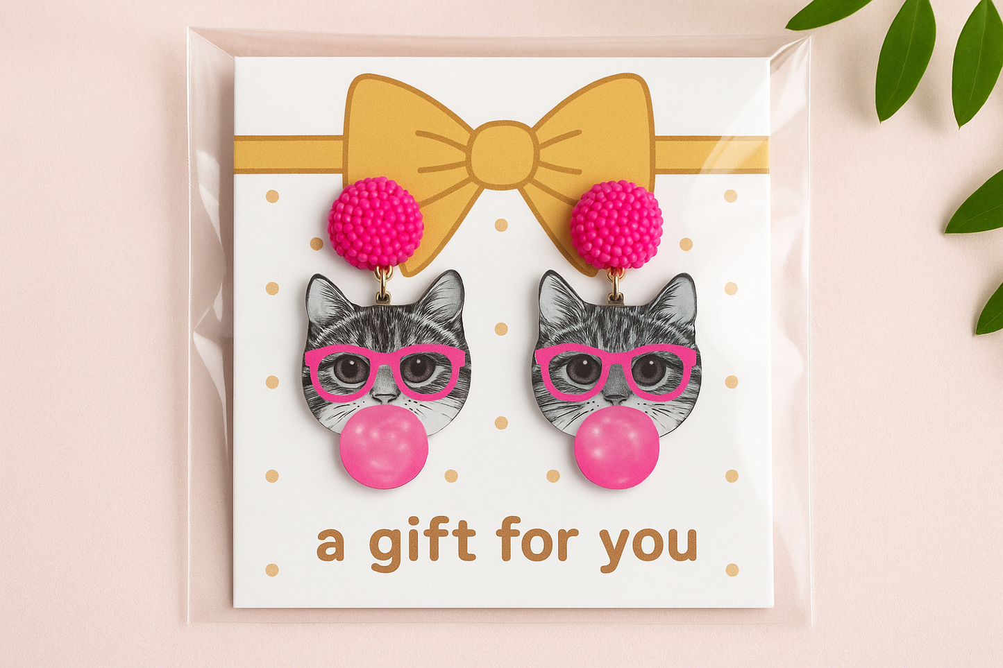 Orecchini Gatto con Chewingum regalo - Idea regalo amanti gatti pop - Nonsolocosmesi, www.nonsolocosmesi.it