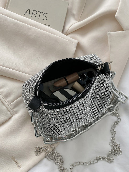 Borsa Nera Testurizzata con Tracolla a Catena Argento –
