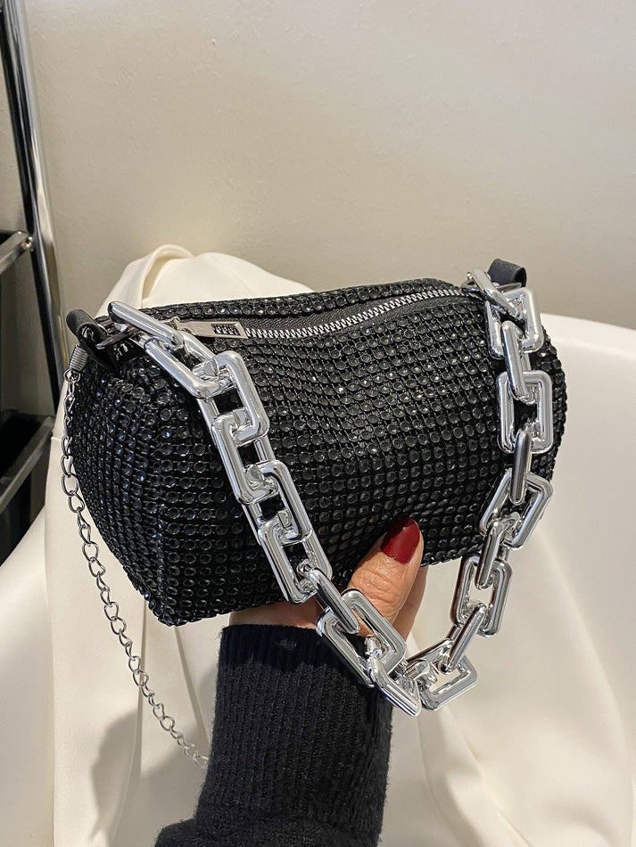 Borsa Nera Testurizzata con Tracolla a Catena Argento –