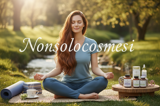 Stress e caduta capelli: donna serena con capelli sani, prodotti haircare rinforzanti, integratori, tecniche rilassamento yoga meditazione per fermare perdita capelli - Nonsolocosmesi www.nonsolocosmesi.it