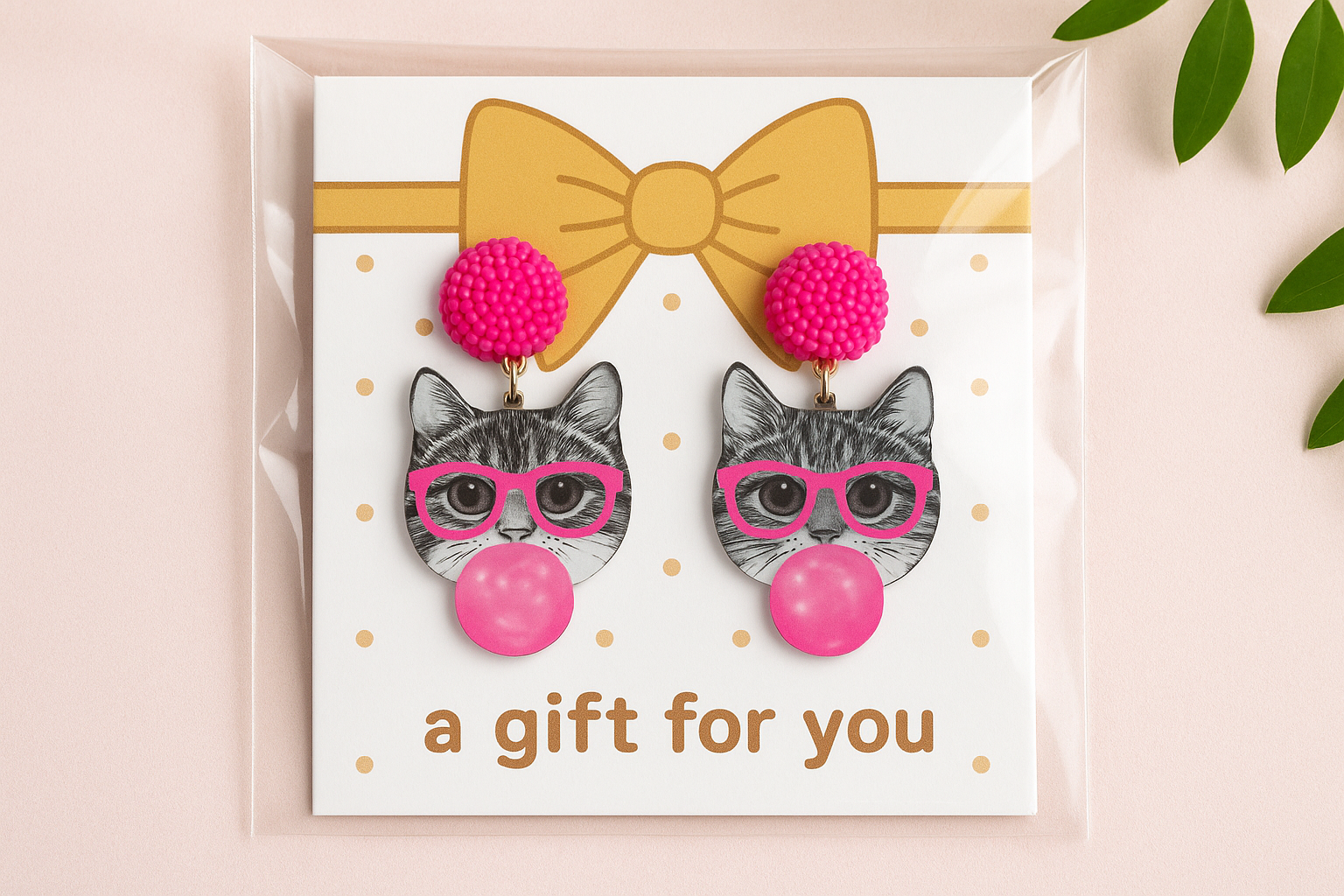 Orecchini Gatto con Chewingum regalo - Idea regalo amanti gatti pop - Nonsolocosmesi, www.nonsolocosmesi.it