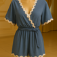 Romper Donna con Bordo Ondulato e Cintura in Vita